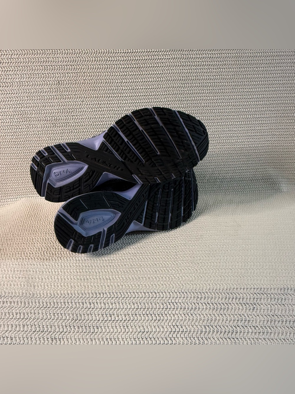 Brooks Black and Lavender Women's Running Shoes - Picture 5 of 7